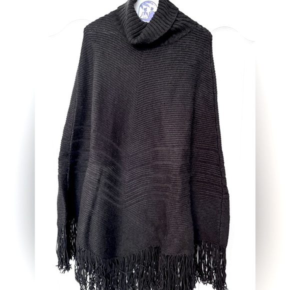 🍁Cozy Banana Republic Black Grey Merino Ribbed Turtleneck Fringe Poncho Sweater - Picture 1 of 15